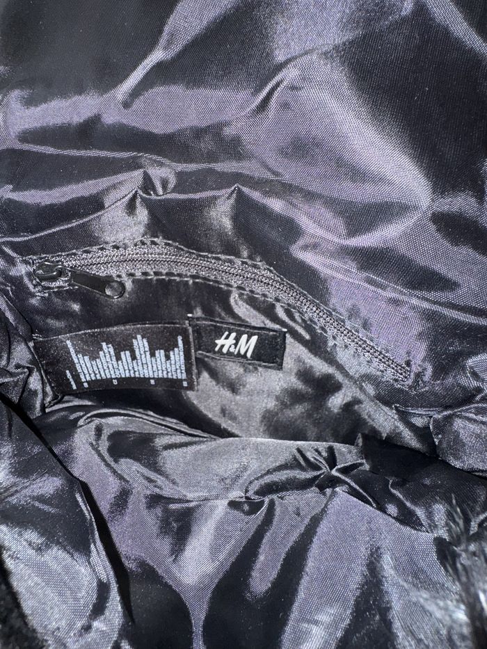 Sac à man poil noir chaine doré H&M neuf - photo numéro 4