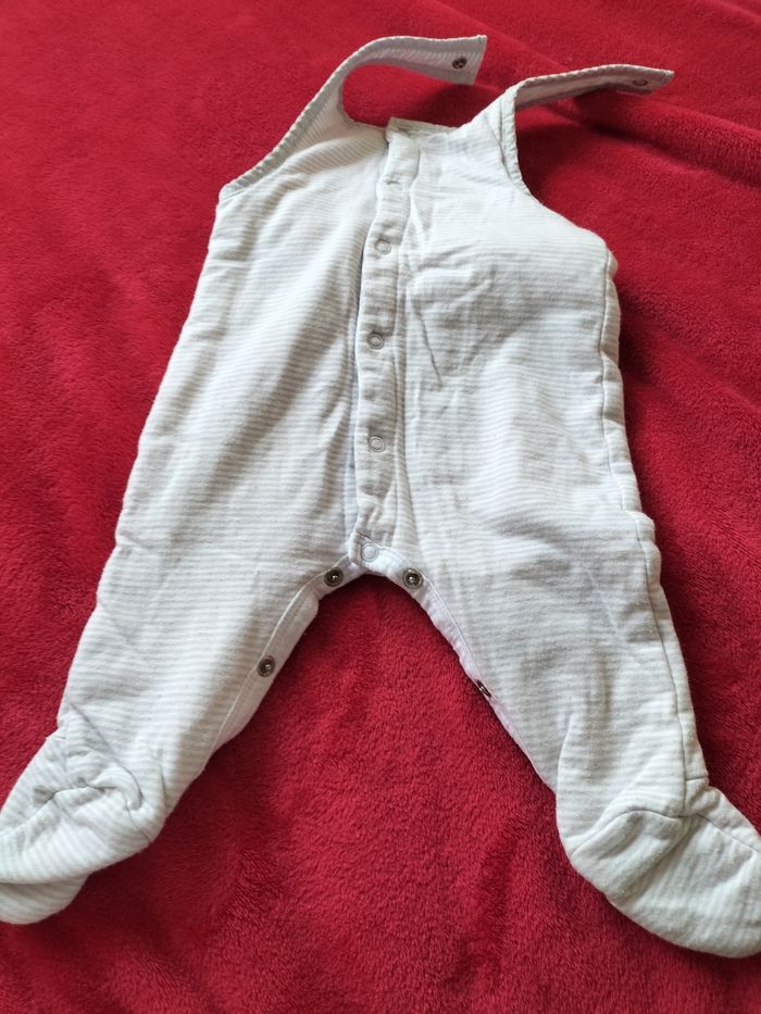 1mois - photo numéro 2