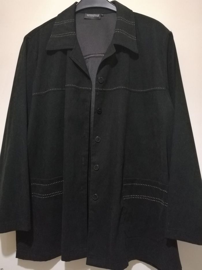 Veste Vetistyle velours noire. Taille 54/56