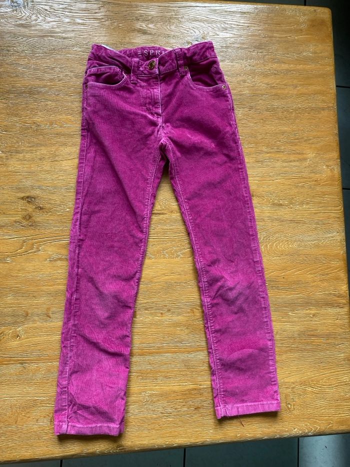Pantalon en velours côtelé rose taille 8 ans