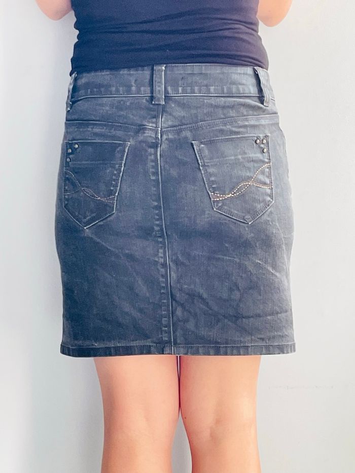 Lot jupes en jean mi saison - photo numéro 7