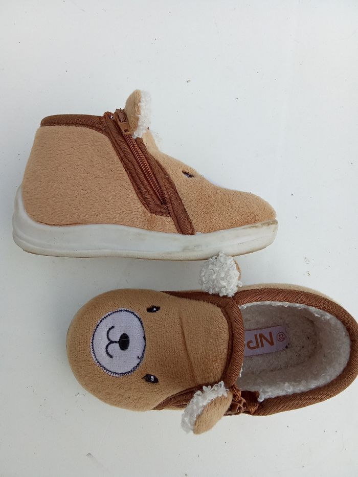 Chaussons hiver, garçon taille 23 npo, doublure, à enfiler, fermeture éclair, chaud, motif ours, chien
