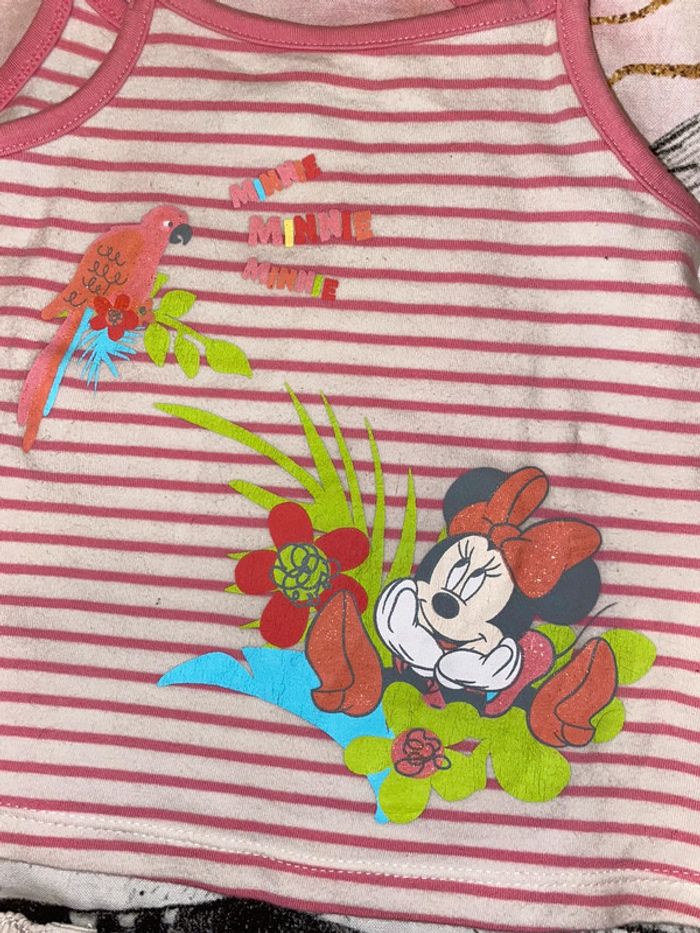 Ensemble short et t-shirt, taille 12 mois, marque Kitchoun et Disney. - photo numéro 4