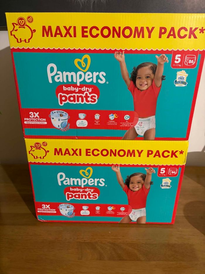 Lot Pampers pants T5