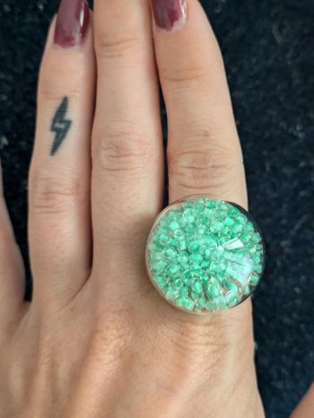 Bague en verre ronde style pylônes