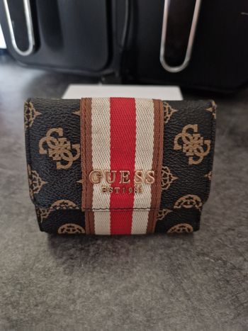 Porte monnais Guess