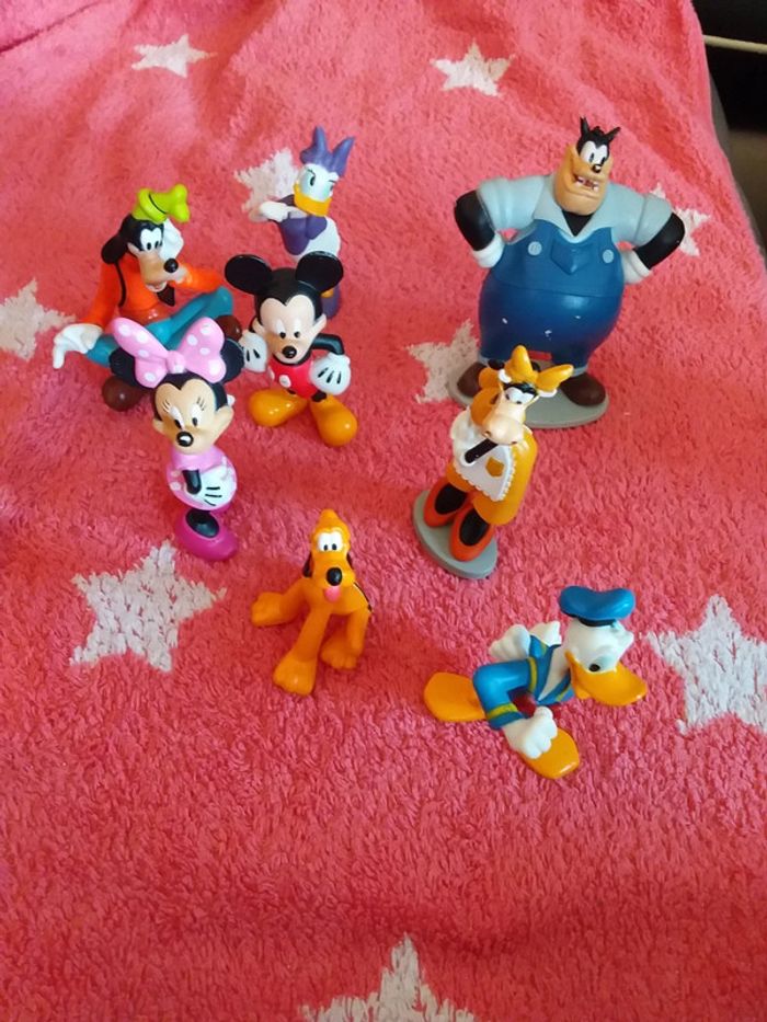Lot figurines disney