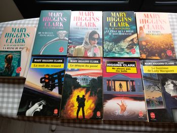 Lot de 9 romans policiers Mary Higgins Clark