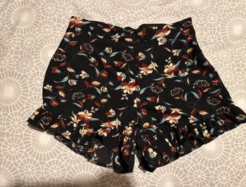 Short neuf