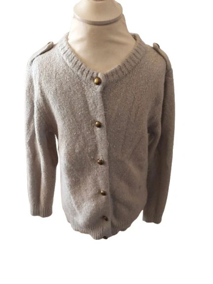 Jolie gilet gris taille 6 ans