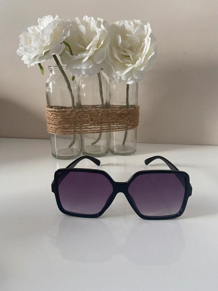 Lunettes de soleil - photo numéro 2