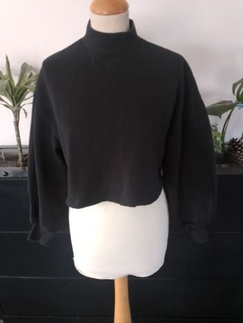 Sweat court noir Bershka