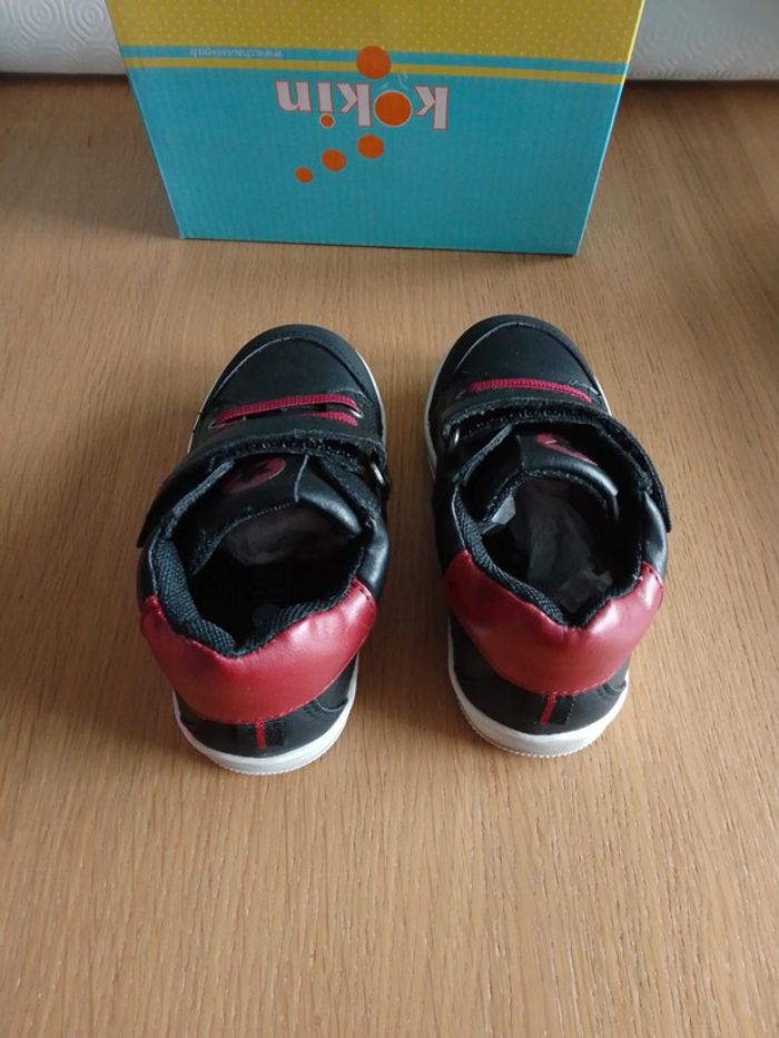 Chaussures Baskets à scratch neuves - Garçon - 24 - photo numéro 4