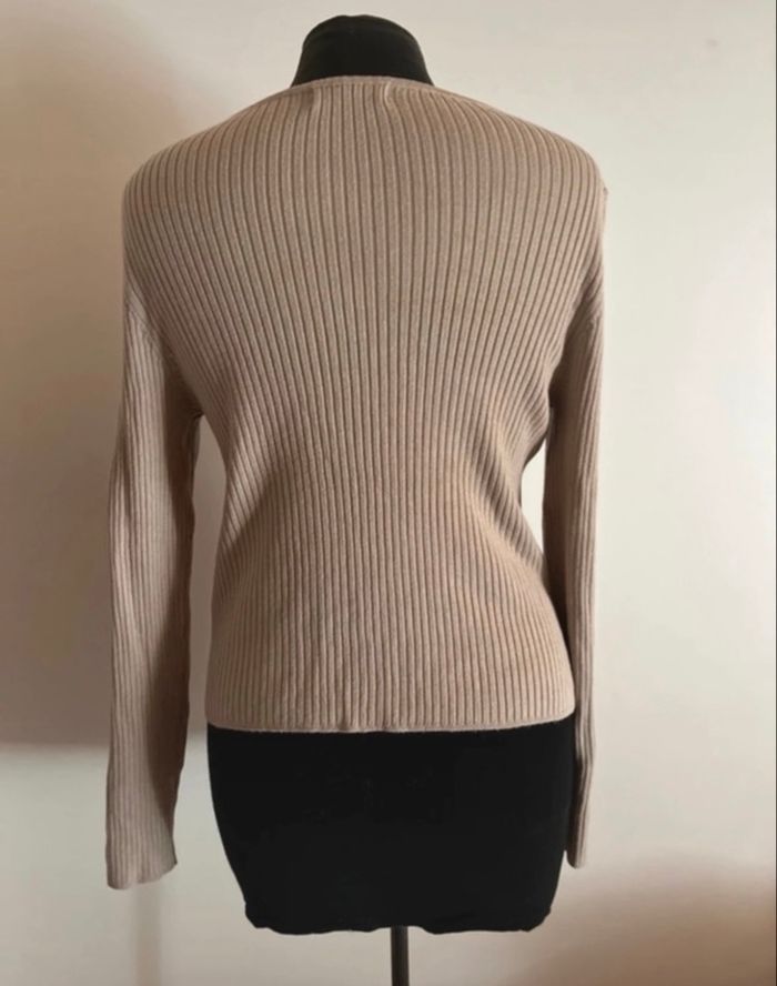 T-shirt manche longue taille M de chez Primark en très bon état - photo numéro 3