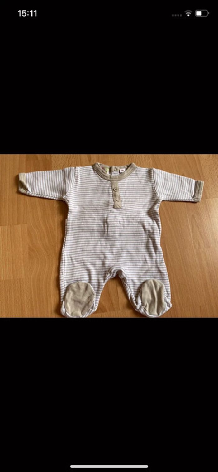 Lot de 4 pyjamas/grenouillères d’été T. naissance garçon TBE - photo numéro 5