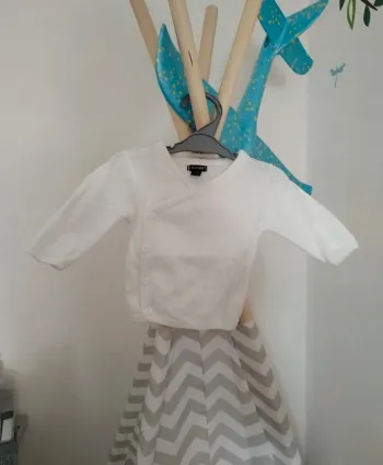 Gilet blanc bébé mixte 1 mois
