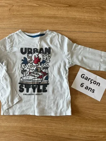 Tee shirt
