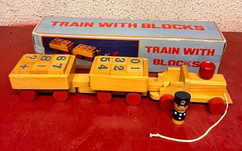 Train en bois