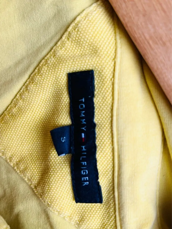 TEE shirt tommy hilfget