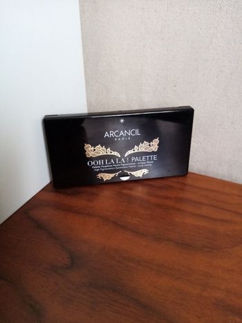 Palette maquillage arcancil