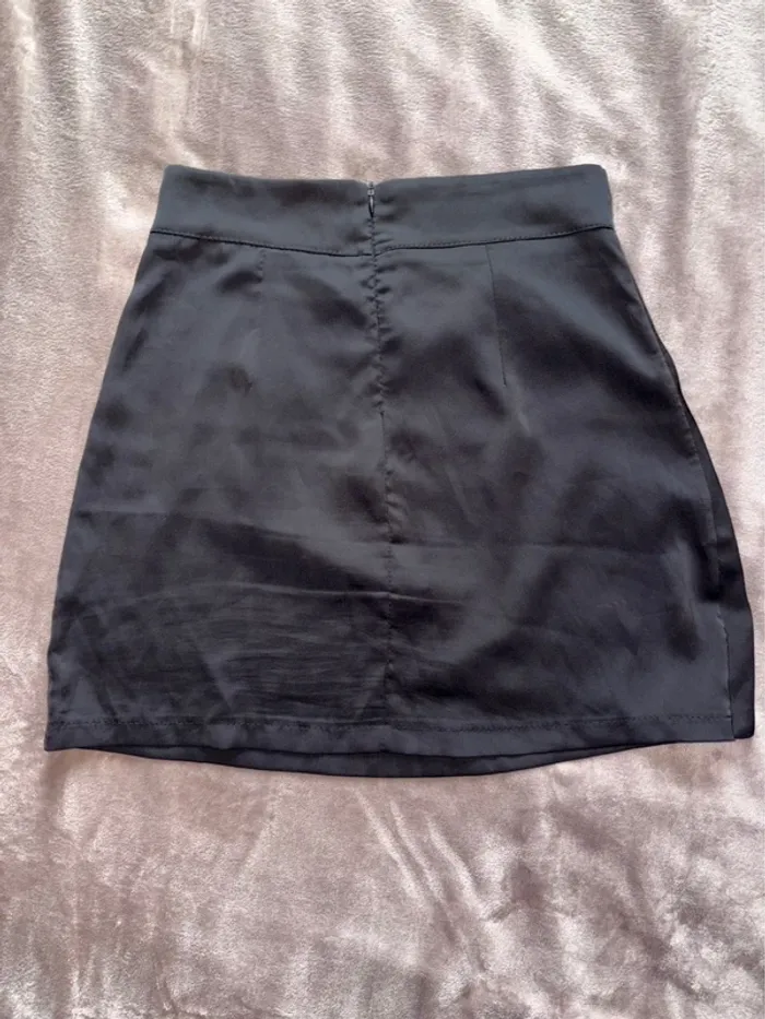 Jupe femme Cloothes taille L noir en très bon état. - photo numéro 3