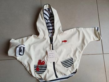 Imperméable taille 6 mois