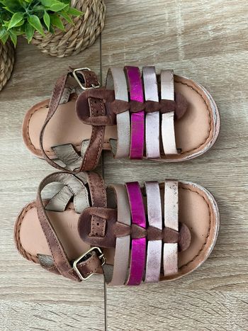 Nu pied taille 24