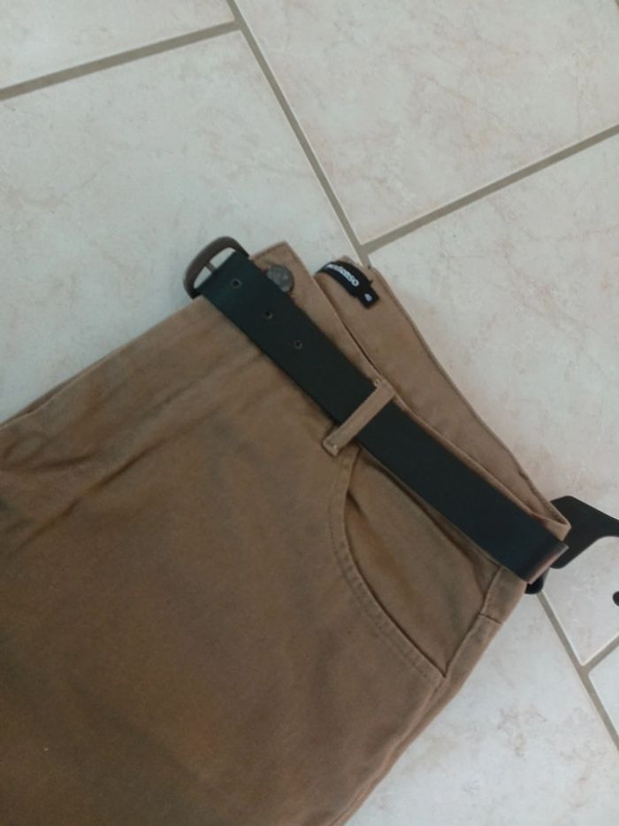 Pantalon neuf avec sa ceinture in extenso taille 40 - photo numéro 3