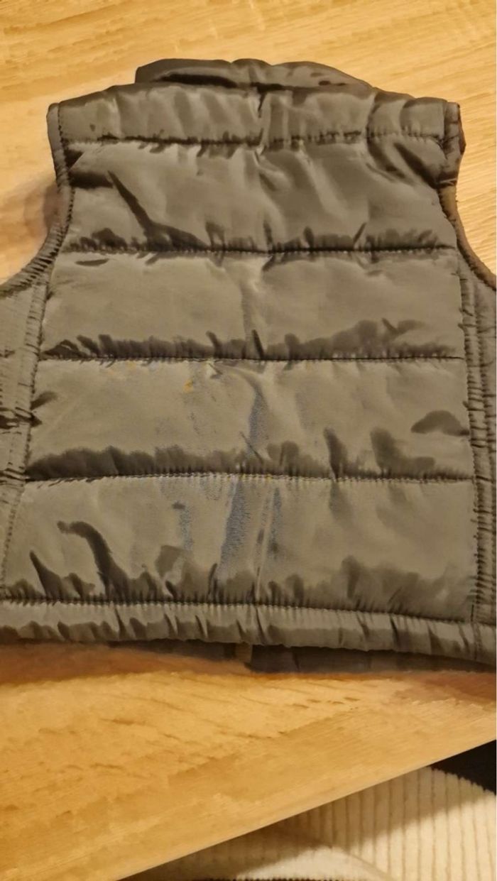 Petite veste sans manche - photo numéro 2