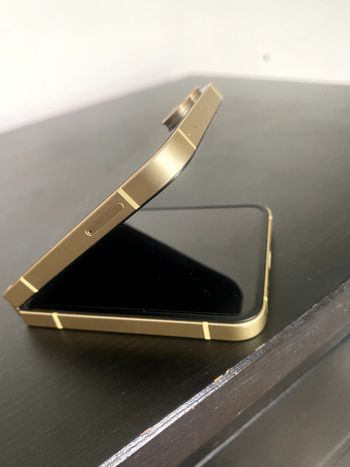Samsung Galaxy Z Flip6 SM-F741B - 256 Go - jeaune (Déverrouillé)