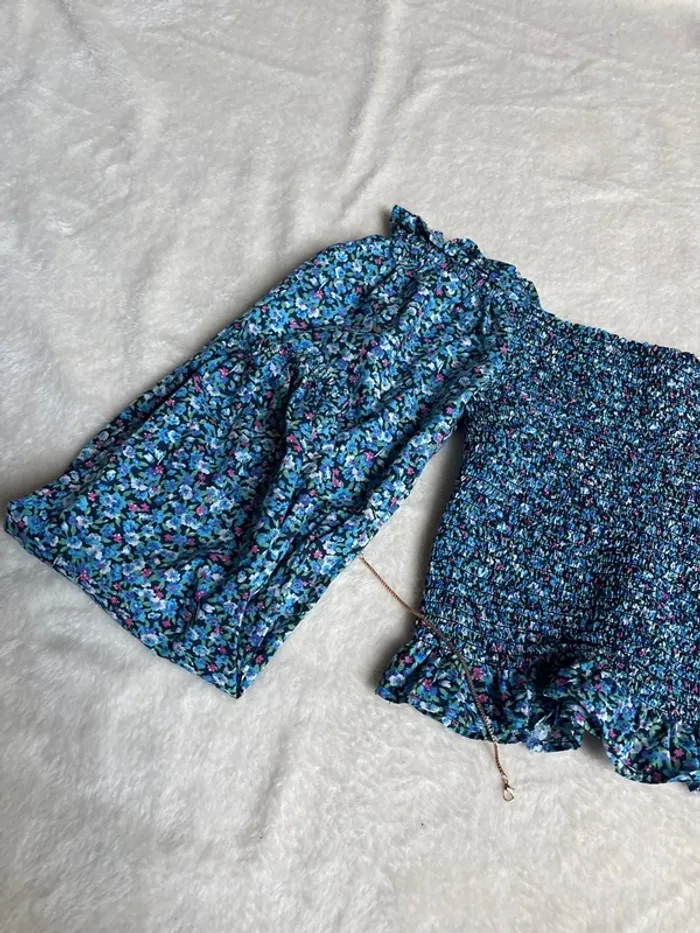 haut manche longue épaule dénudée bleu avec fleurs taille S ~ tally weijl - photo numéro 2