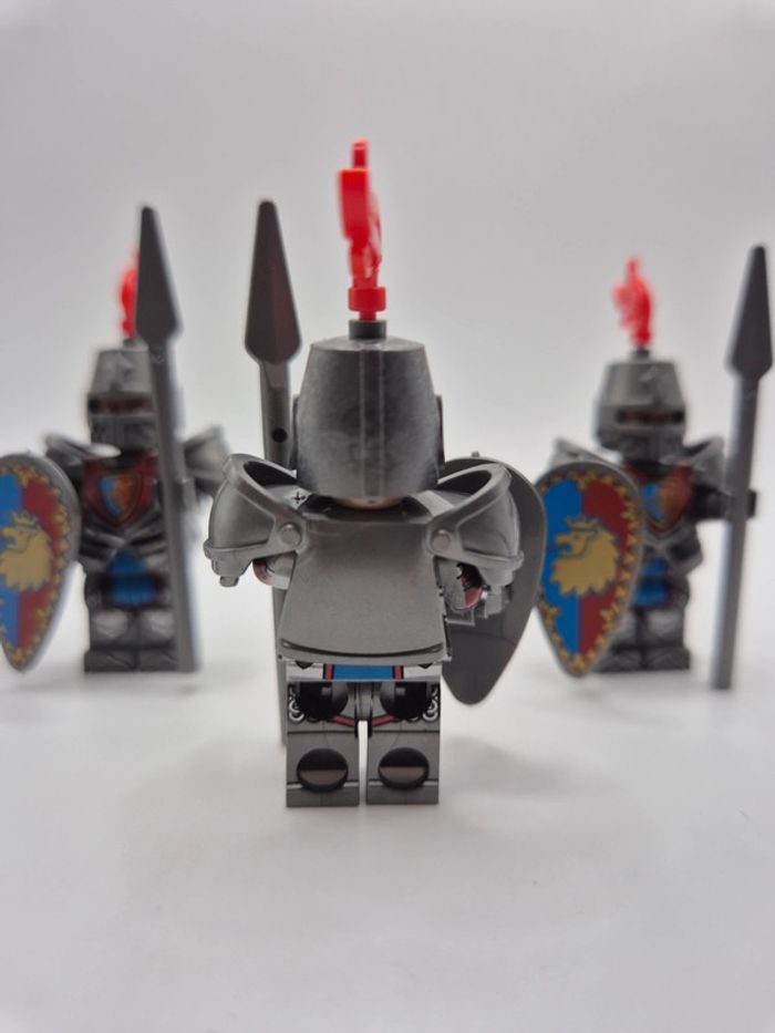 Figurines type lego 4 soldats chevaliers Du Lion - photo numéro 4