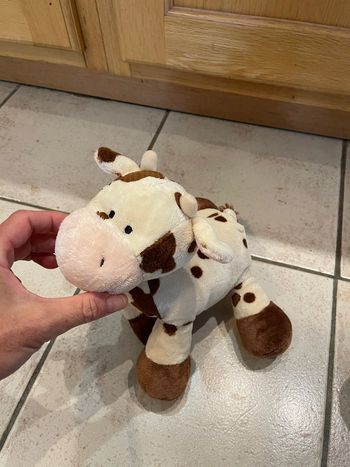 Peluche doudou vache Lascar
