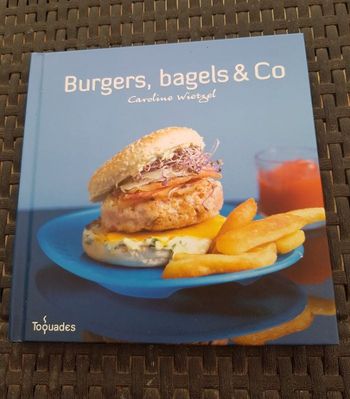Livre burgers, bagels & co .86 pages