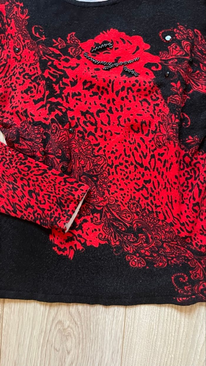Pull rouge et noir - photo numéro 5