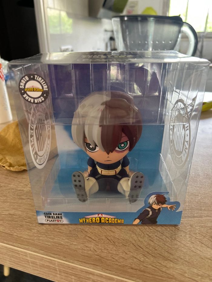 Tirelire shoto todoroki