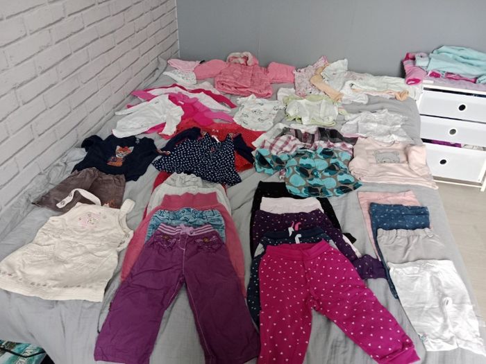 Lot vêtements fille 9 mois