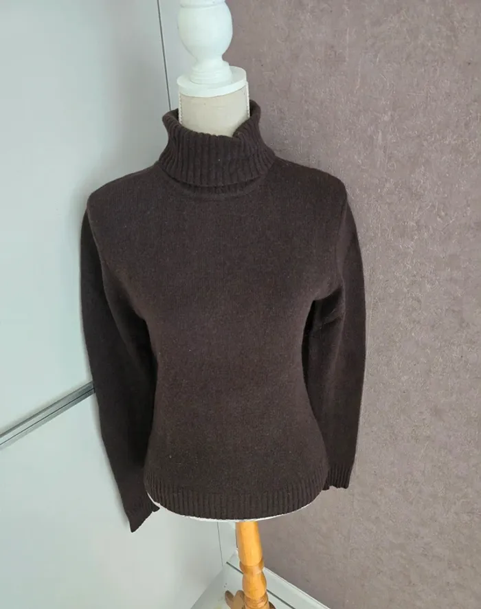 Pull col roulé Esprit taille L excellent état