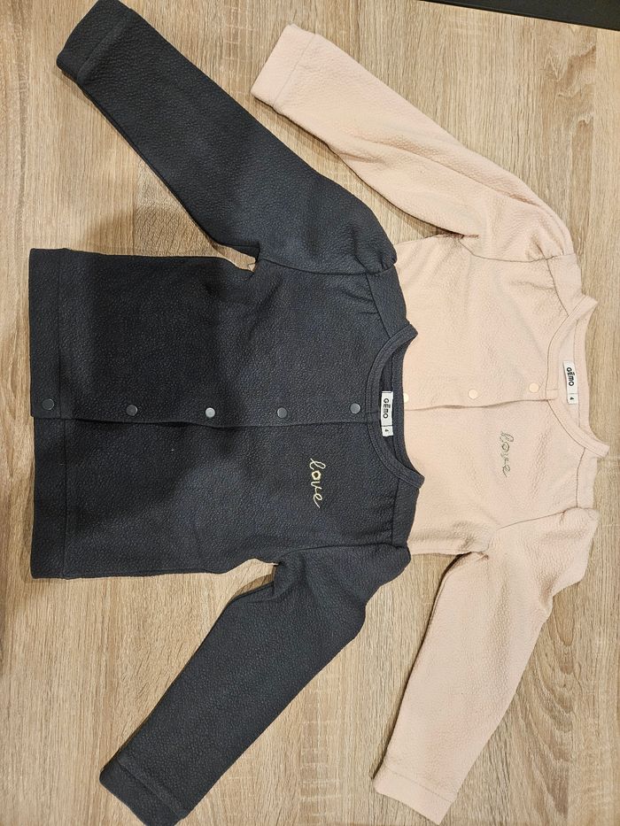 Lot gilets 4 ans - photo numéro 2