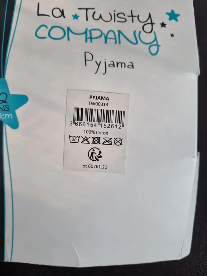 Lot de 2 pyjamas fille neufs 12 ans - photo numéro 3