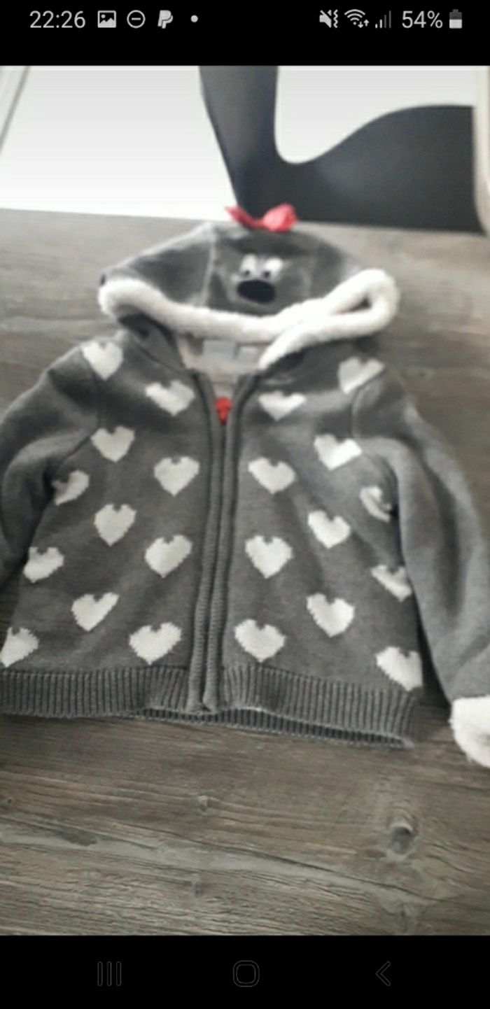 Gilet fillette gris avec cœur blanc Disney Baby Orchestra taille 23 mois