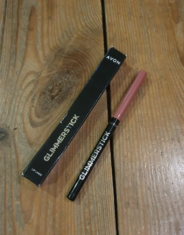 Avon glimmerstick lip liner crayon contour des lèvres