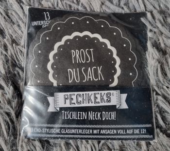 Ensemble de 13 sous verre