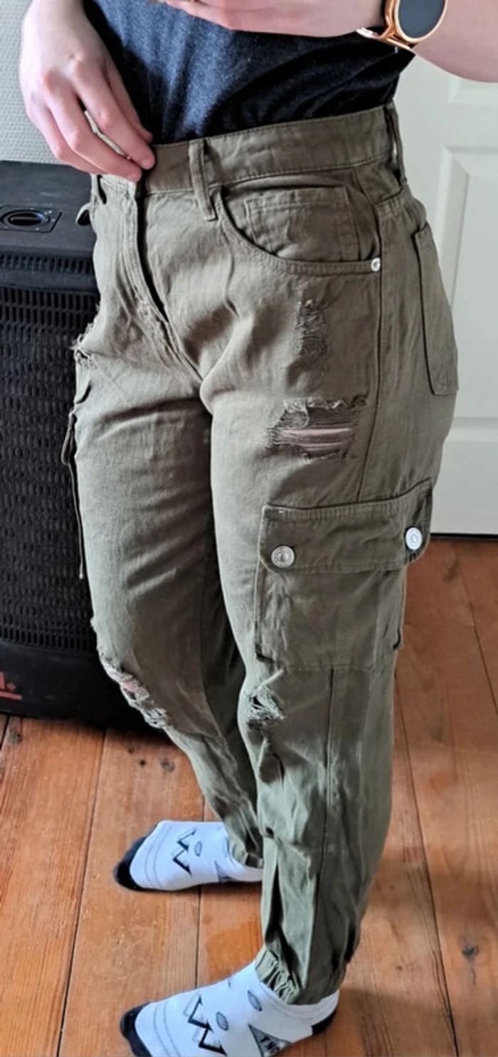 Pantalon cargo kaki troué original pants