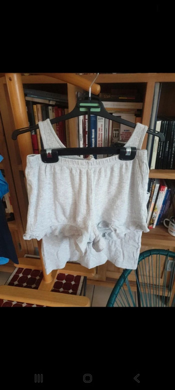Lot de 2 pyjamas neufs 12 ans - photo numéro 6