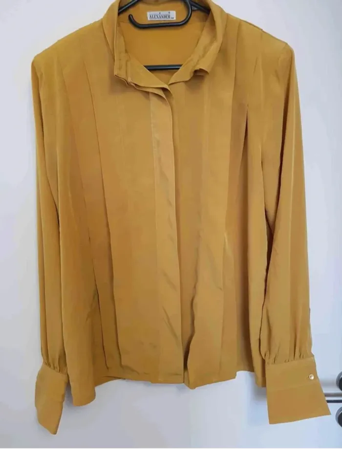 Chemise satiné taille 42