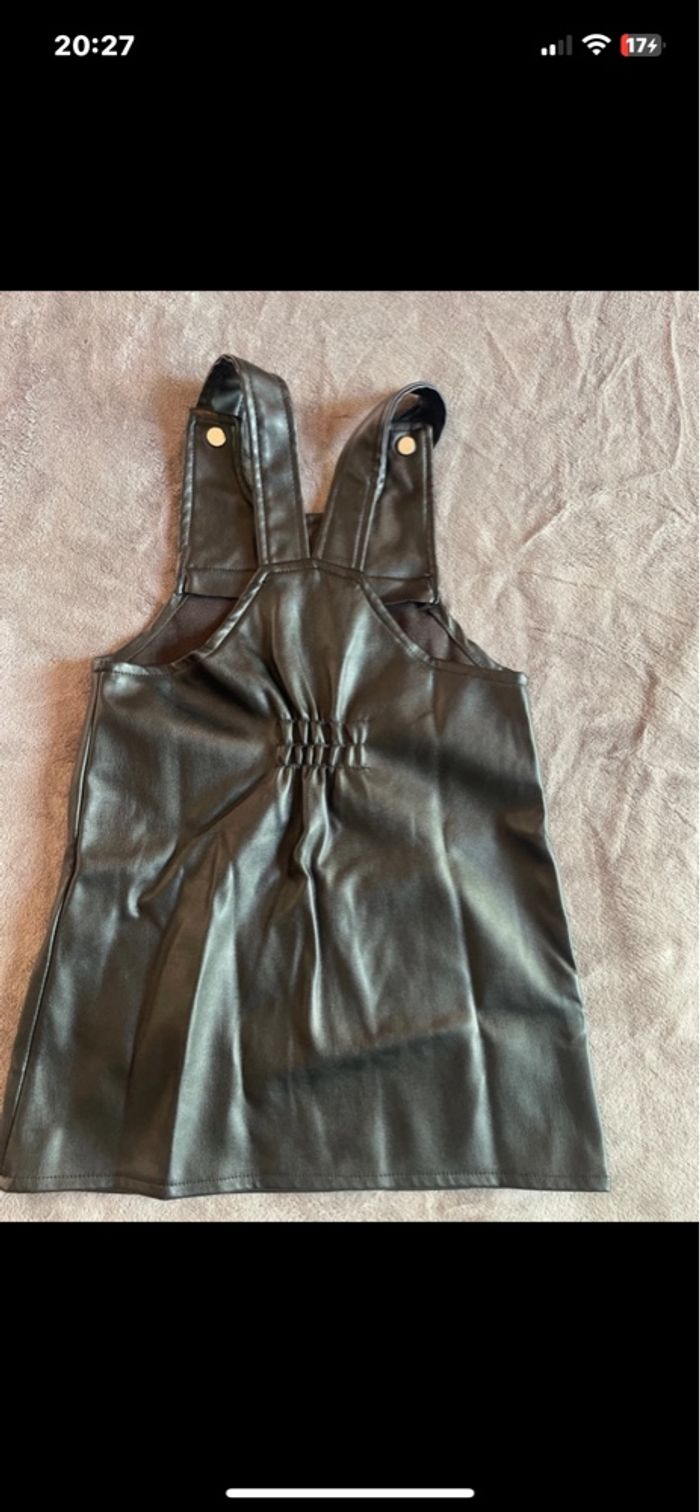 Robe en cuire - photo numéro 2