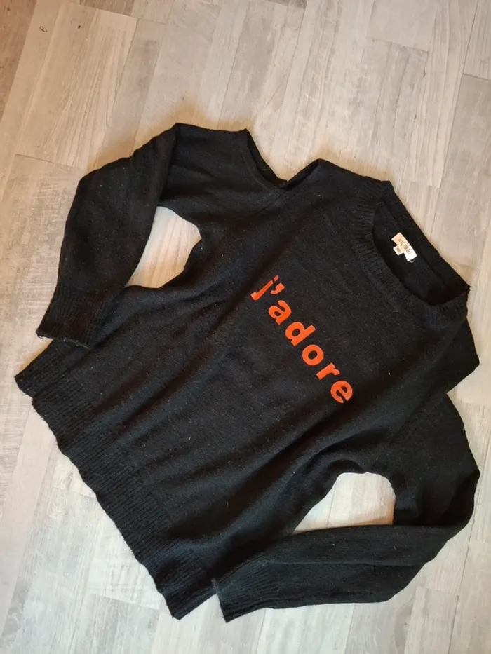 Pull noir J’adore