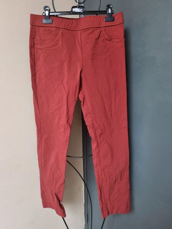 Pantalon rouge foncé avec élastique
