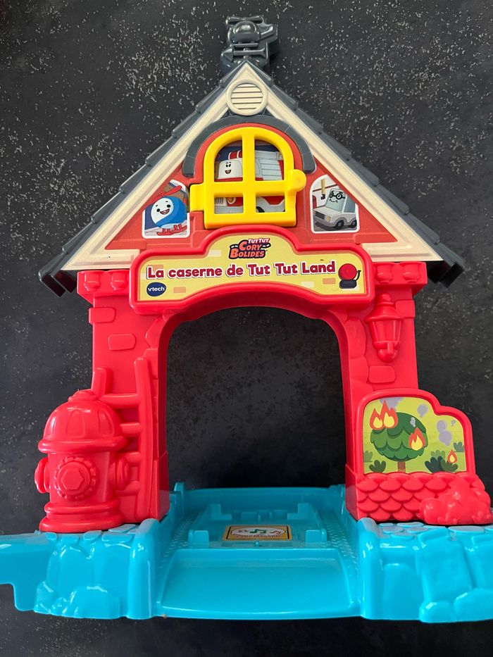 Caserne tut tut land Vtech - photo numéro 2